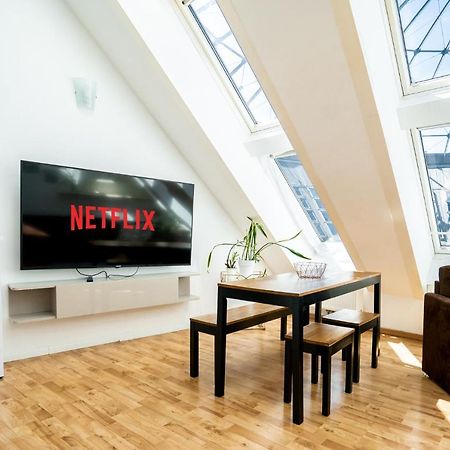 Unique Maisonette Apartment Gasometer 12Th Floor Viena Exterior foto